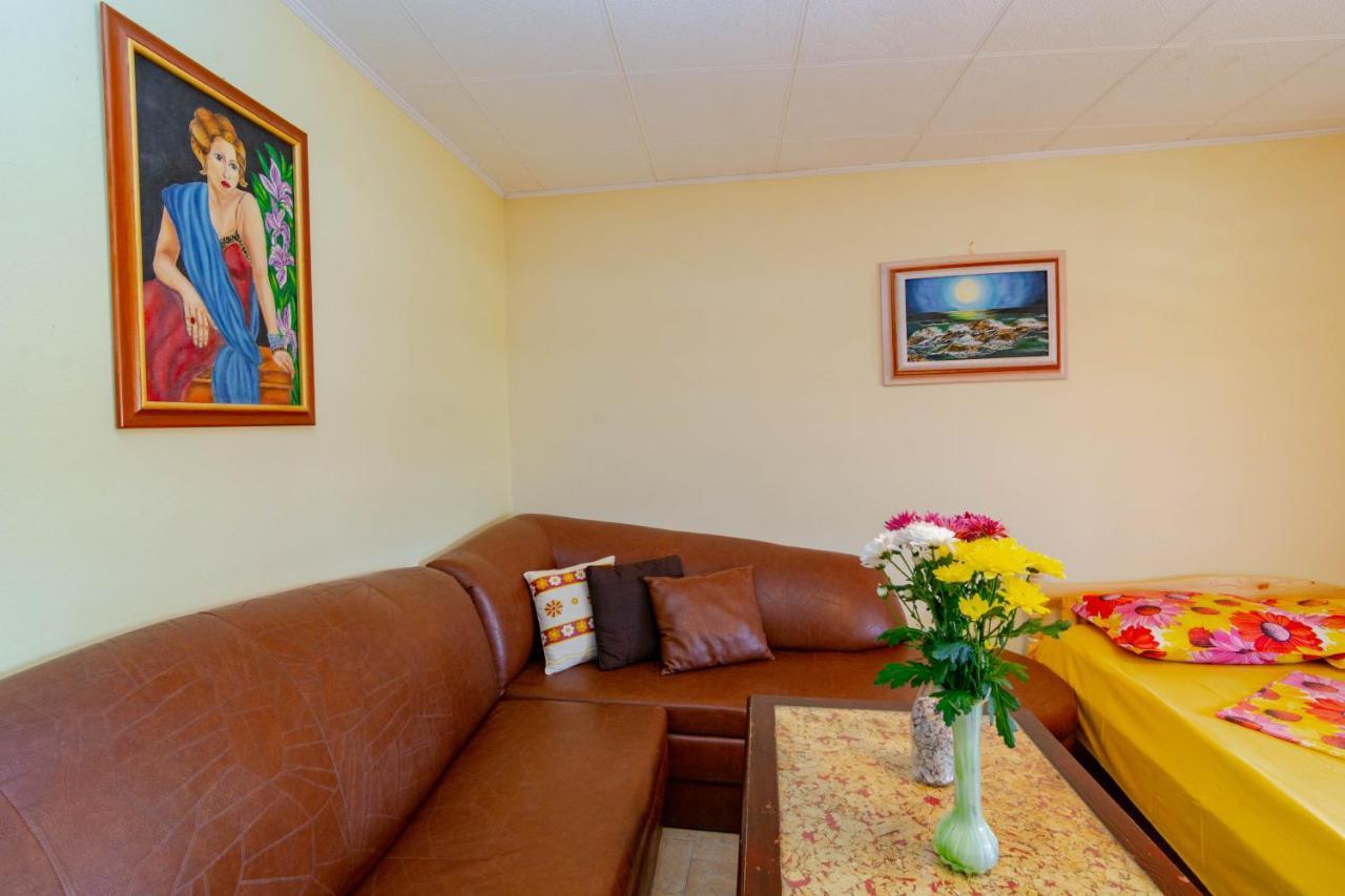 Fener Guest House Поморие Екстериор снимка