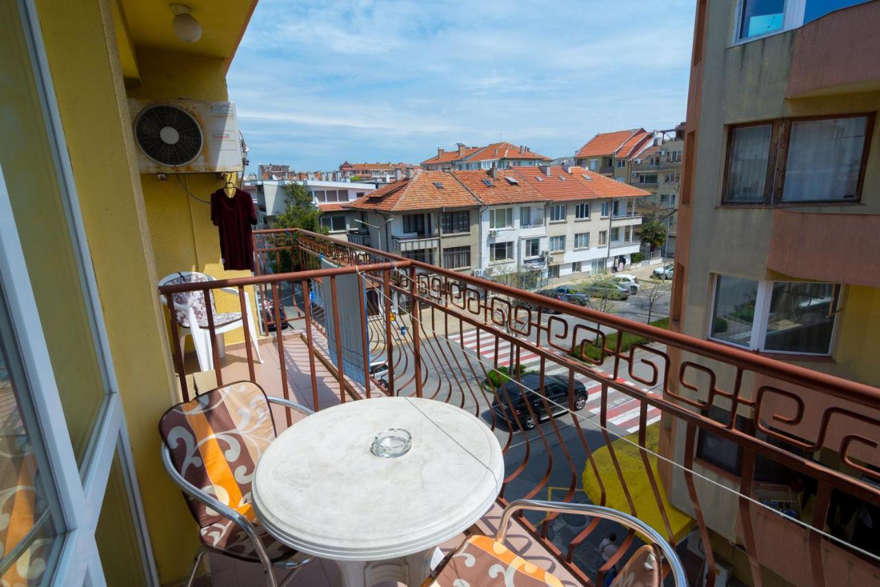 Fener Guest House Поморие Екстериор снимка
