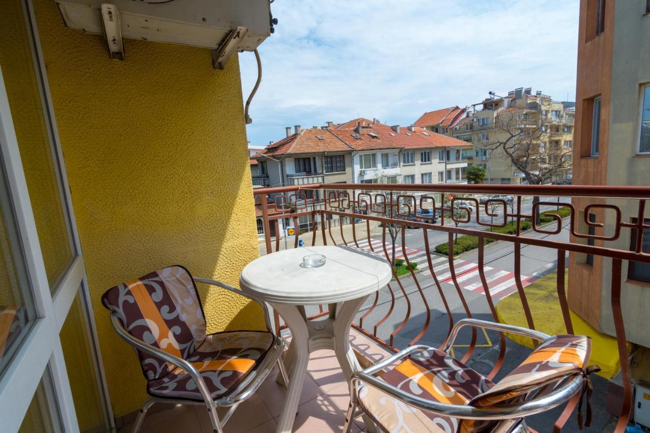 Fener Guest House Поморие Екстериор снимка