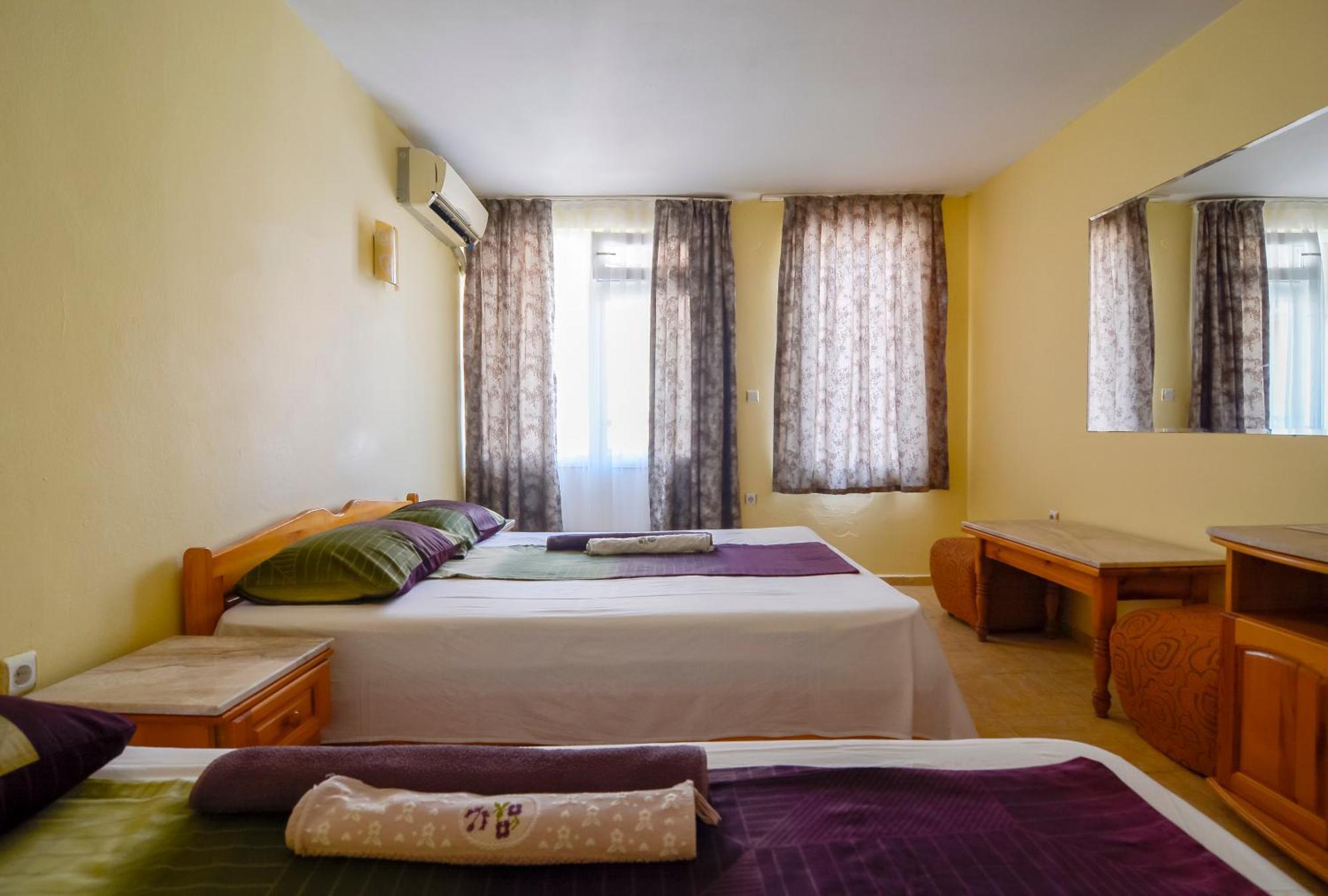 Fener Guest House Поморие Екстериор снимка